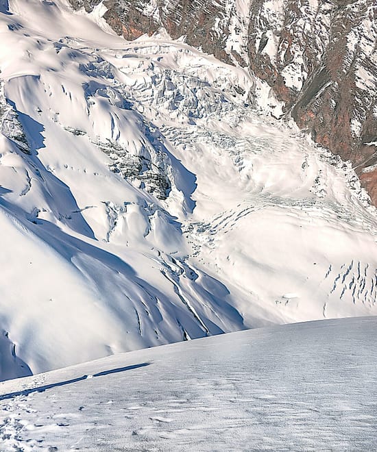 Trekking-Nar-Nepal-scaled